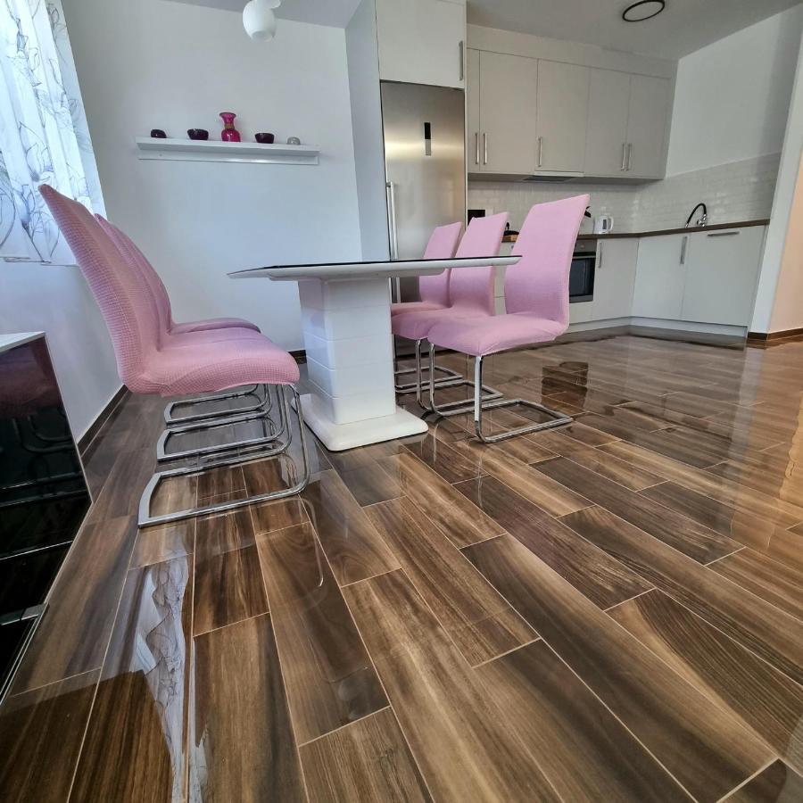 Apartments Happiness Trogir Bagian luar foto
