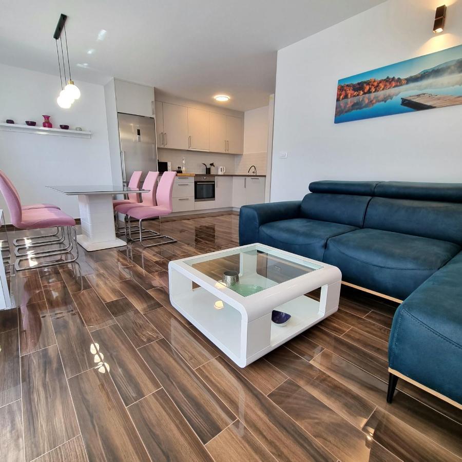 Apartments Happiness Trogir Bagian luar foto