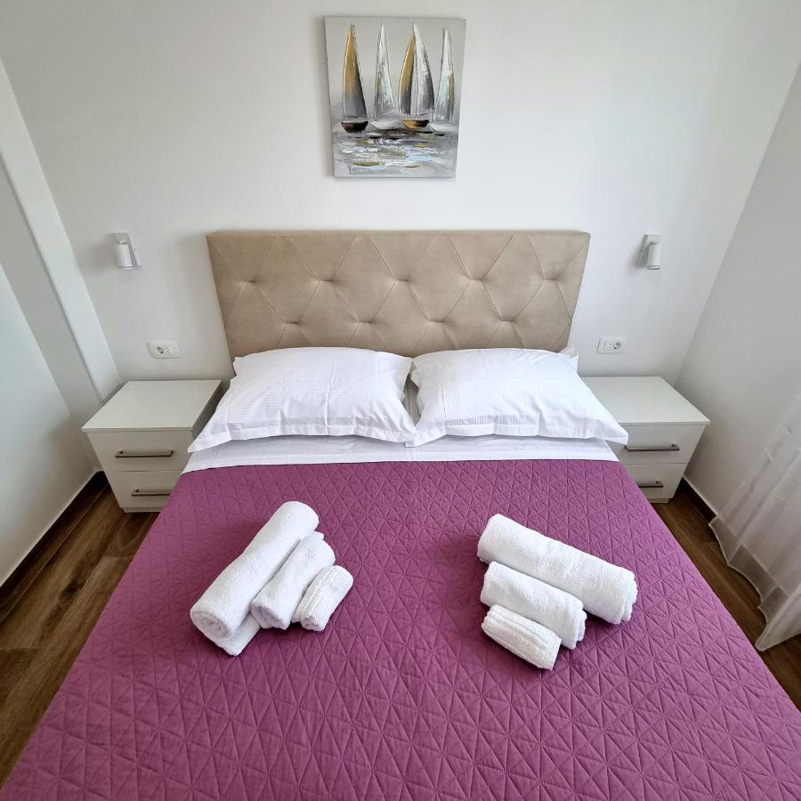 Apartments Happiness Trogir Bagian luar foto