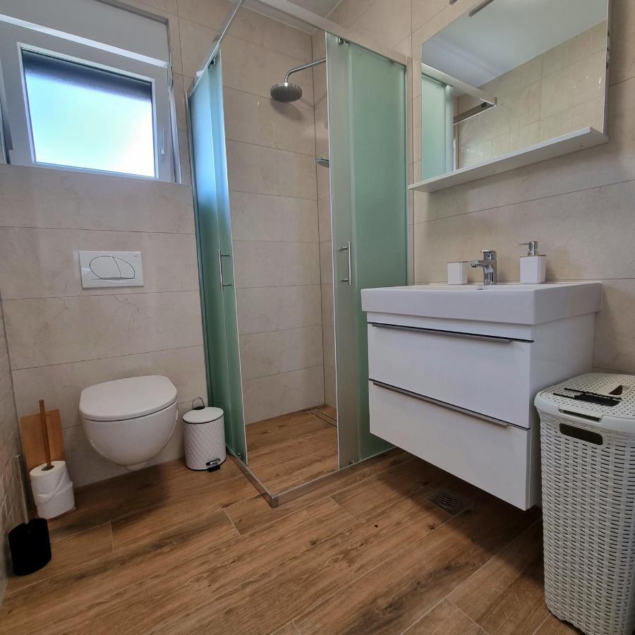 Apartments Happiness Trogir Bagian luar foto