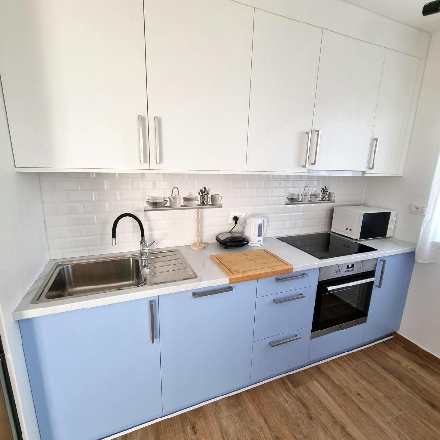 Apartments Happiness Trogir Bagian luar foto