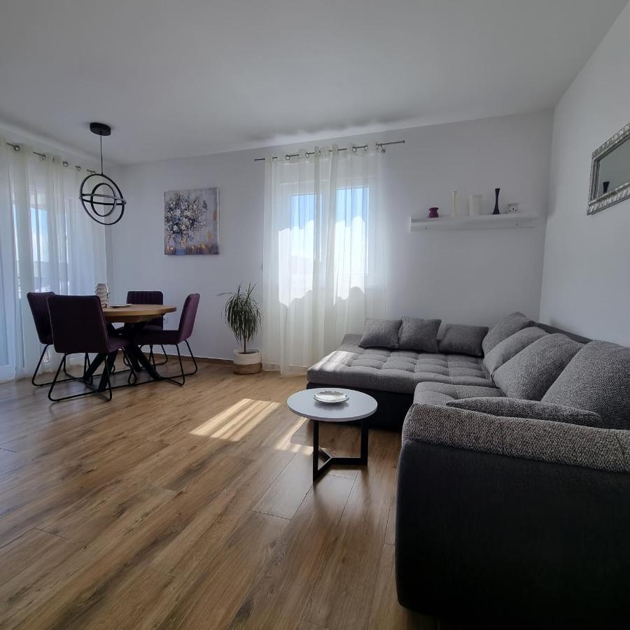 Apartments Happiness Trogir Bagian luar foto