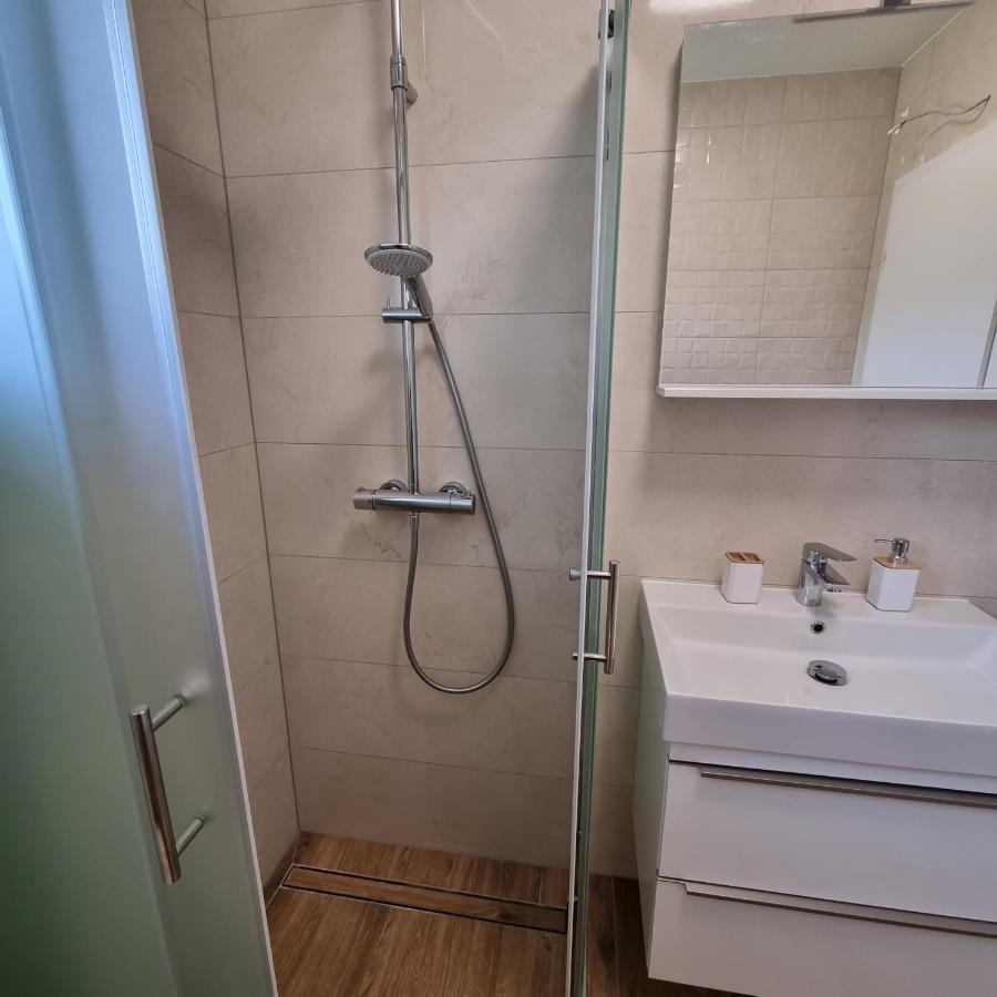 Apartments Happiness Trogir Bagian luar foto
