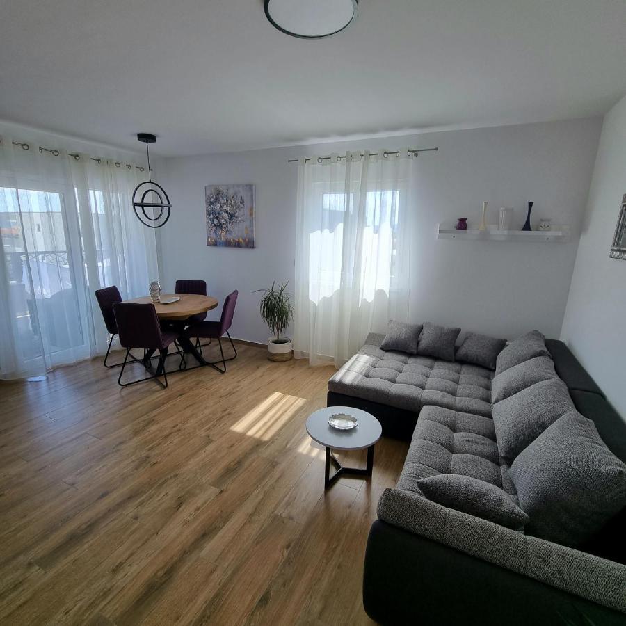 Apartments Happiness Trogir Bagian luar foto