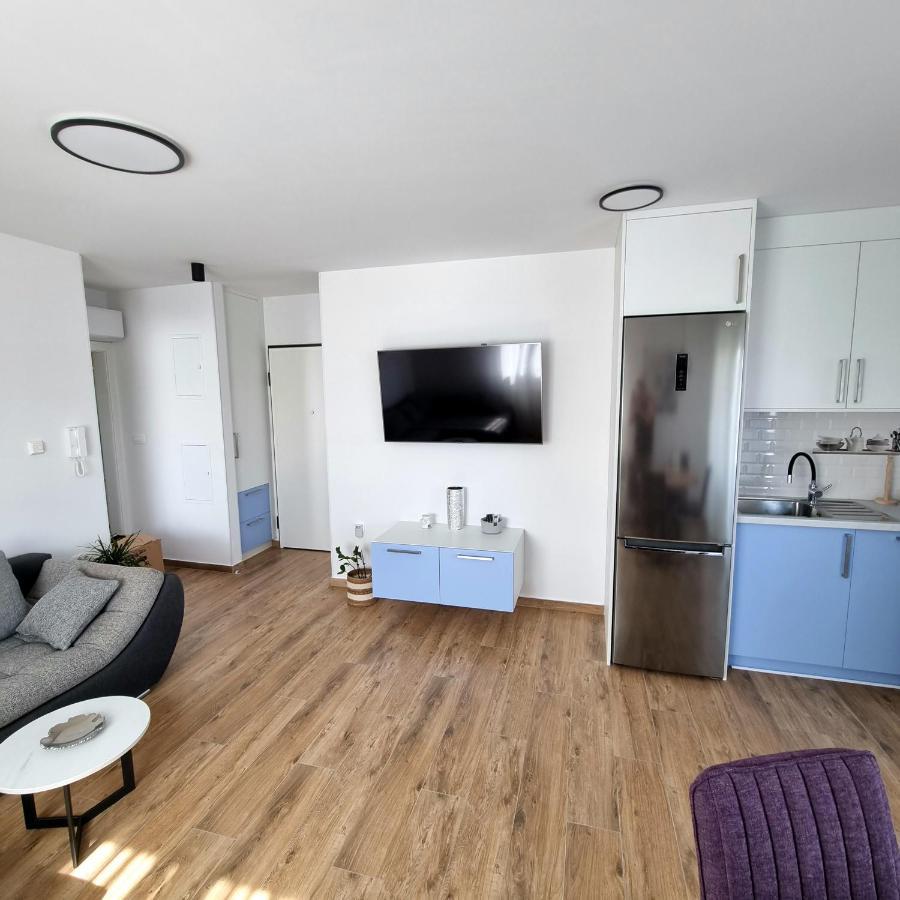 Apartments Happiness Trogir Bagian luar foto