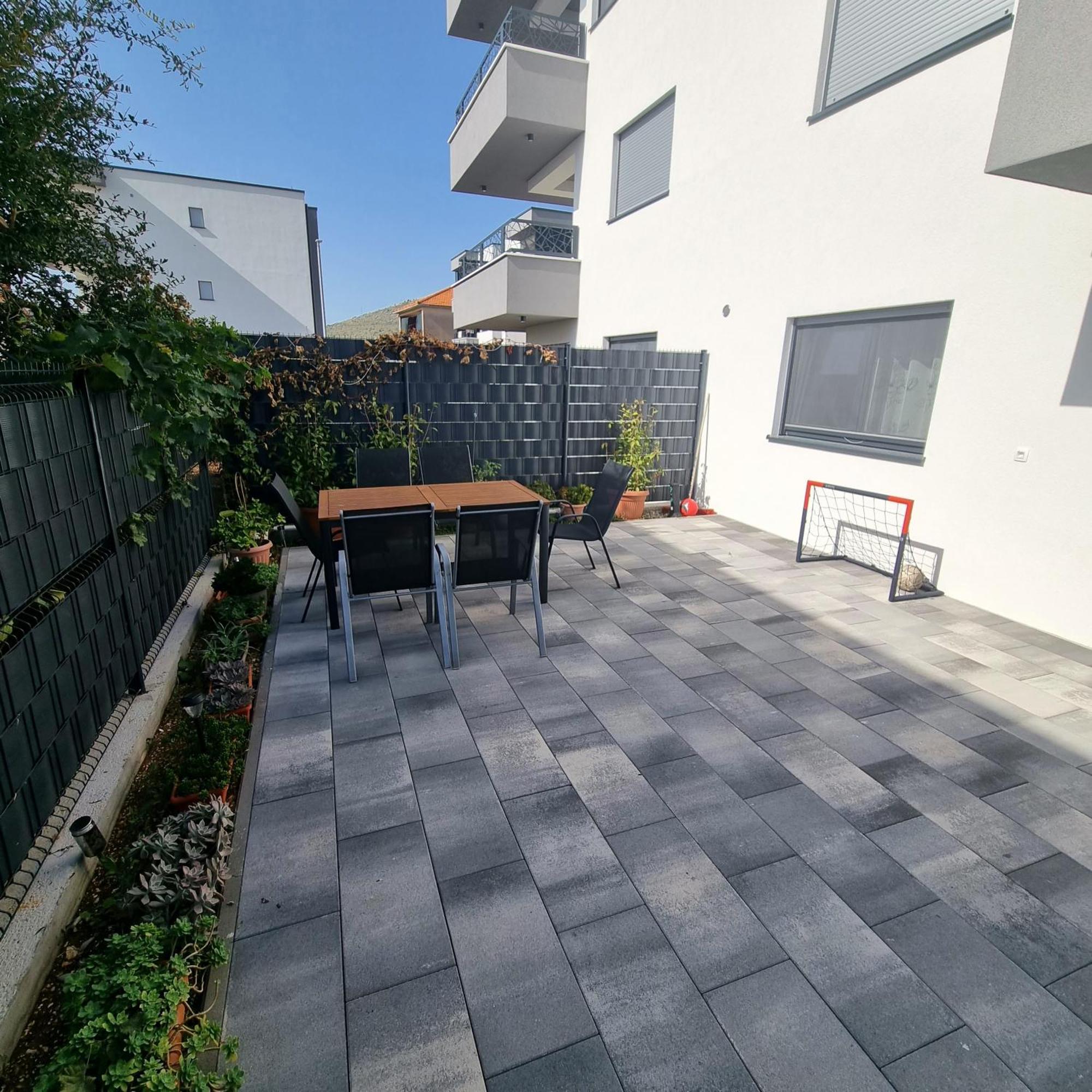 Apartments Happiness Trogir Bagian luar foto